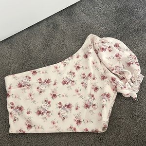 Altar’d State Off-the-Shoulder Cropped Floral Top